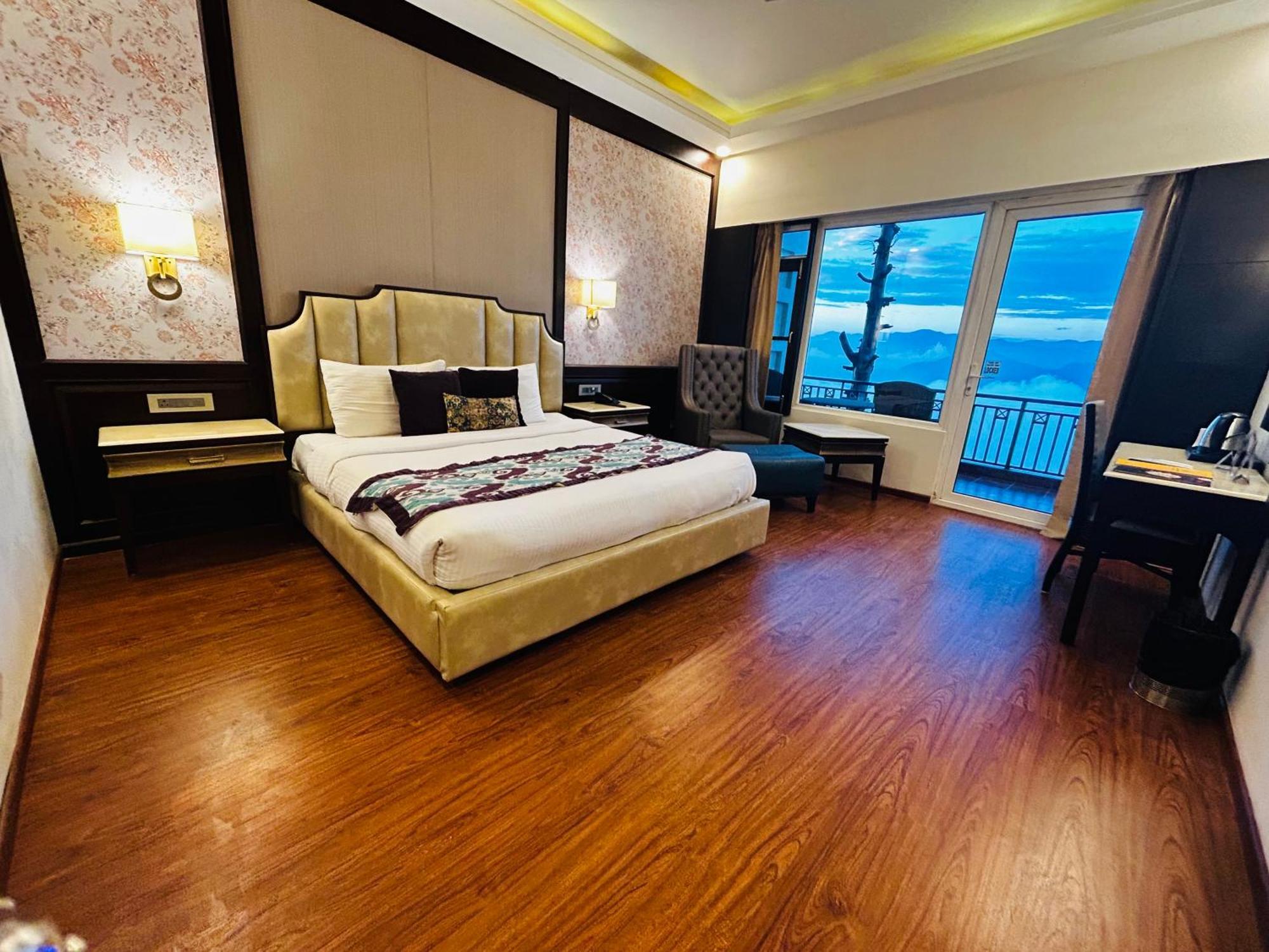 Grand View Hotel Dalhousie Ngoại thất bức ảnh