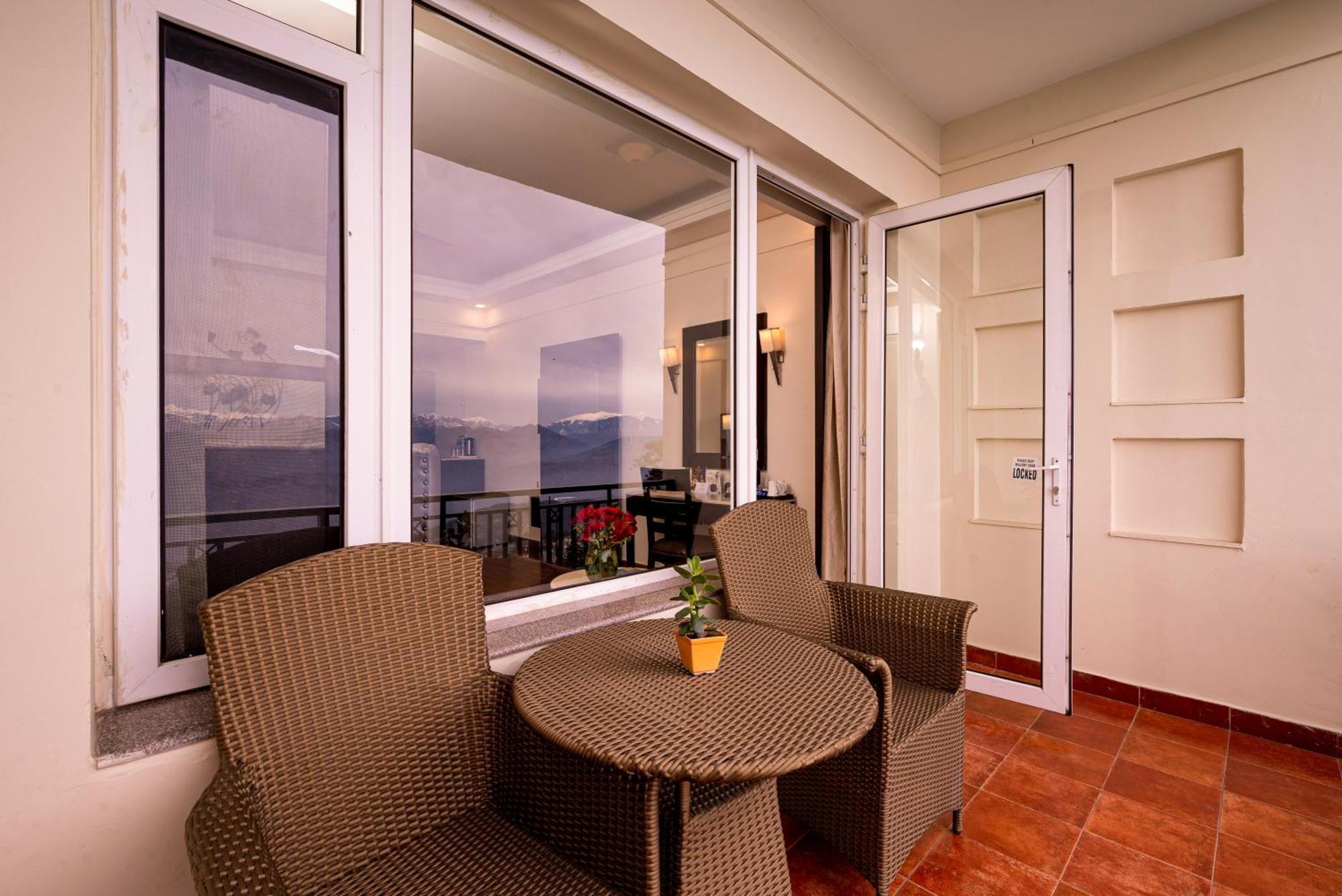 Grand View Hotel Dalhousie Ngoại thất bức ảnh