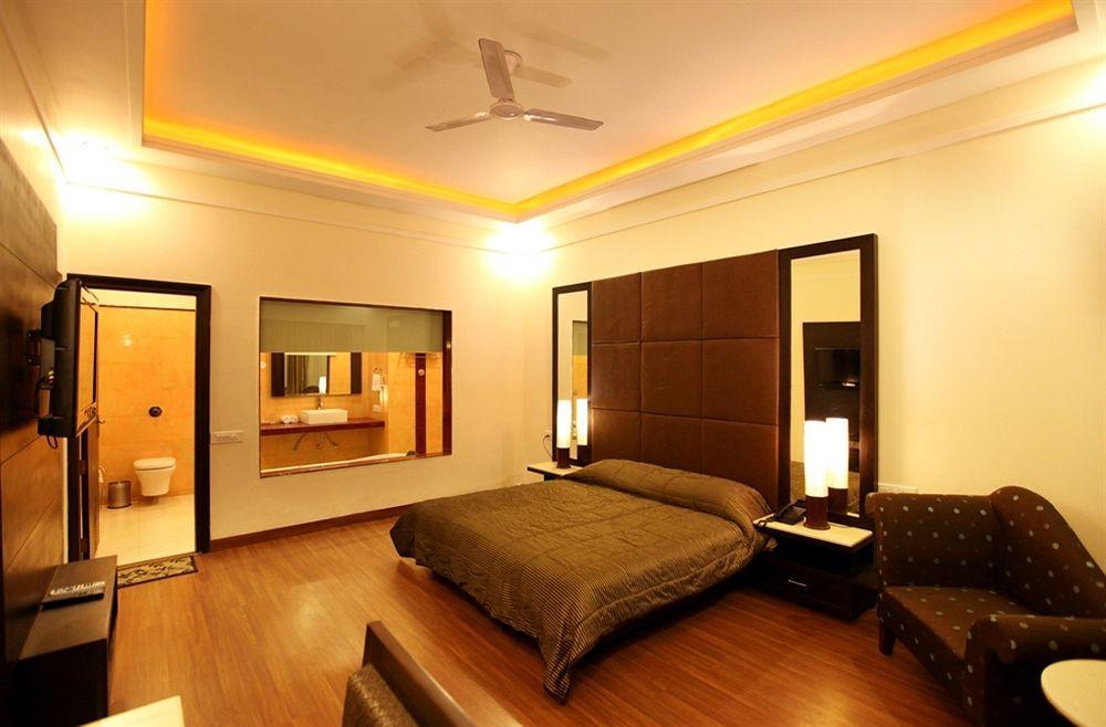 Grand View Hotel Dalhousie Ngoại thất bức ảnh